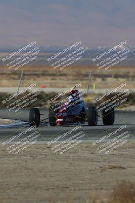 media/Nov-17-2024-CalClub SCCA (Sun) [[5252d9c58e]]/Group 5/Qual (Star Mazda Entrance)/